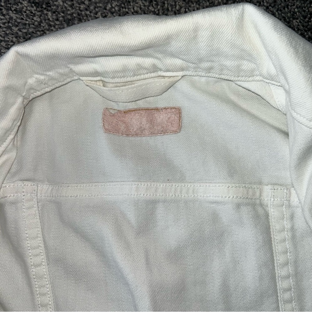 SOLD!! Levi's White Denim Vest - Picture 4 of 9